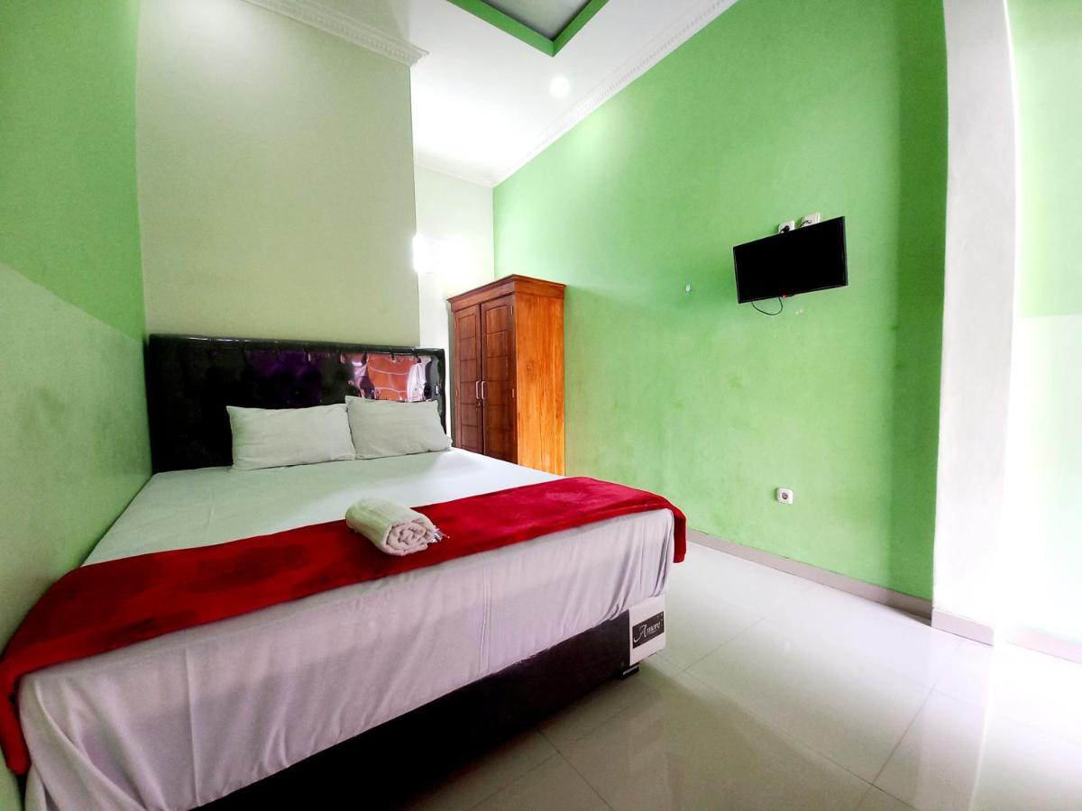 Harmony House Syariah Near Alun Alun Pati Mitra Reddoorz Hotel Exterior photo